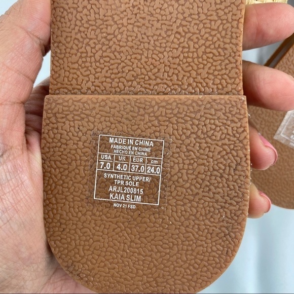 NWOT Roxy Kaia Slim Women's Beach Summer Sandals in Multicolour Straps Sz 7 - Picture 8 of 11